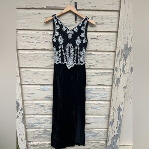 Vintage Scott McLintock 80s 90s USA Velvet Elegant Embroidered Maxi Prom Dress 6